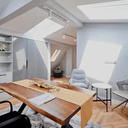 Florance Luxury In Apartament Burgas
